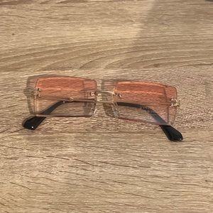 Pink ombré sun glasses